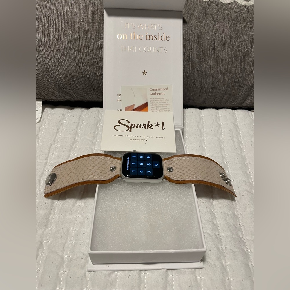 Apple Watch band Spark*l Bands in Limited Edition Luxe Pearl Dragon